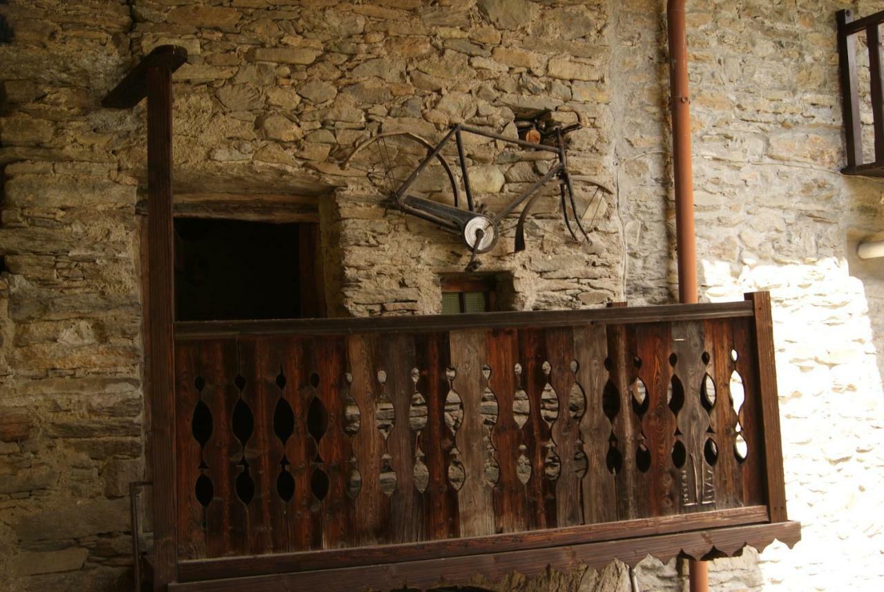 La Maison De Marietta Apartment Gressan Exterior photo